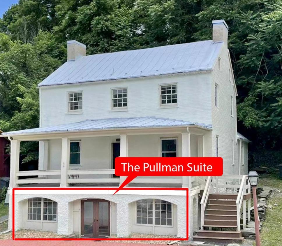 1799 Inn Harpers Ferry Bilik gambar